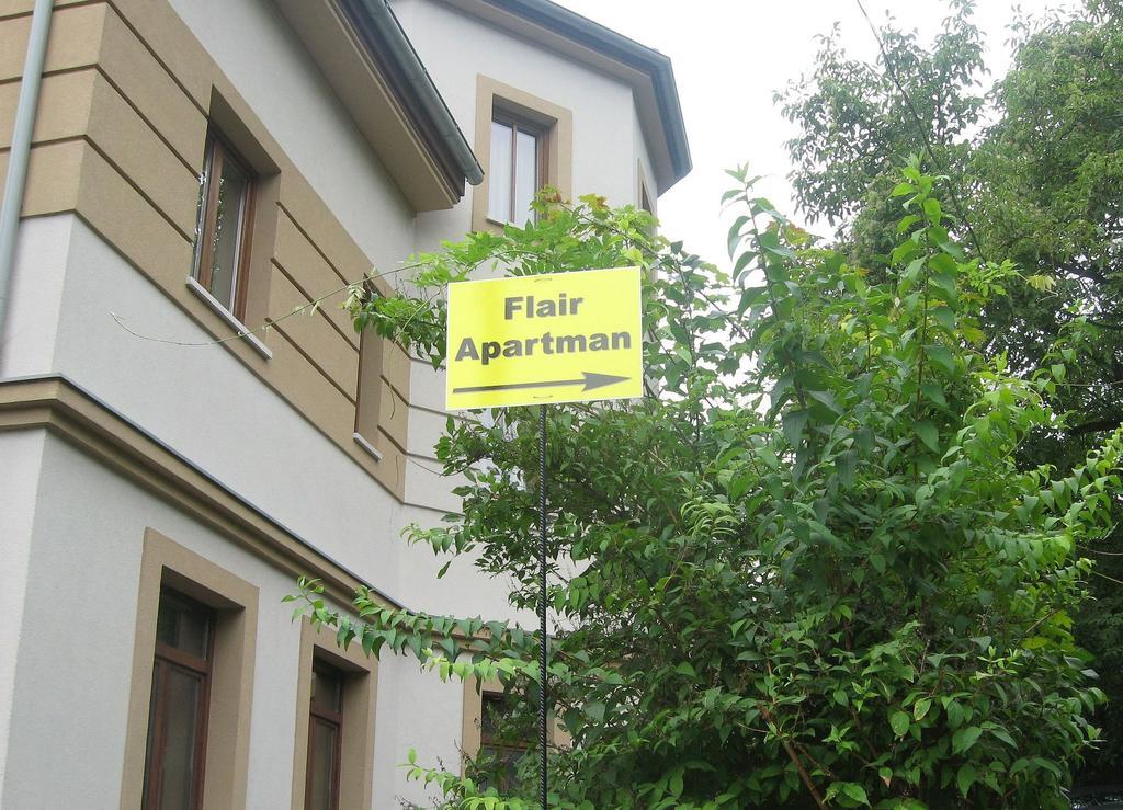 Flair Apartmanház Eger Exterior foto