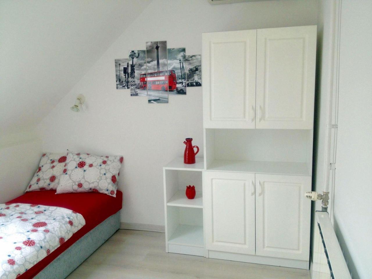 Flair Apartmanház Eger Exterior foto